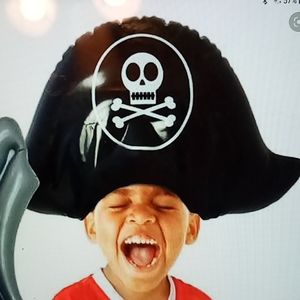 New inflatable pirate 🦜 hat